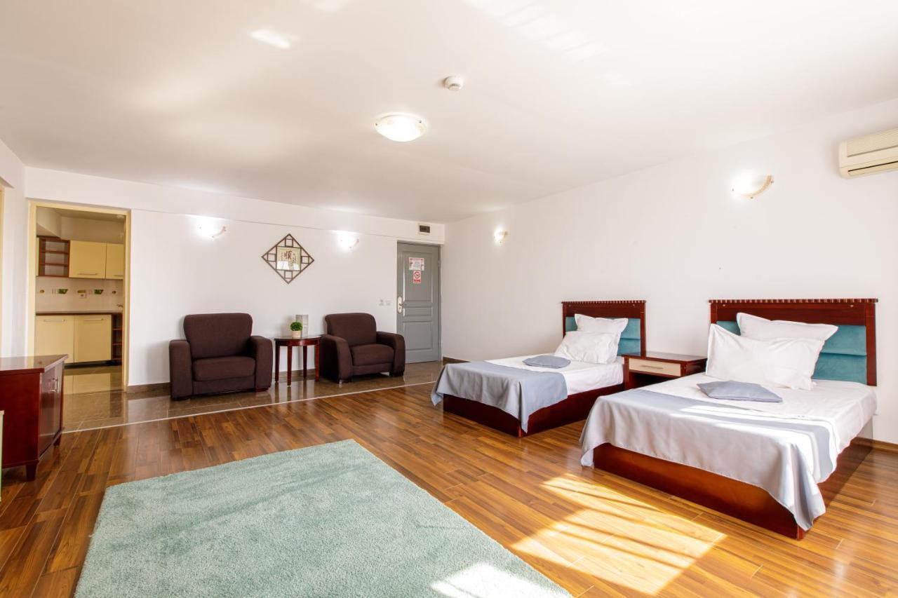 קונסטנצה Lira Pacific Aparthotel מראה חיצוני תמונה
