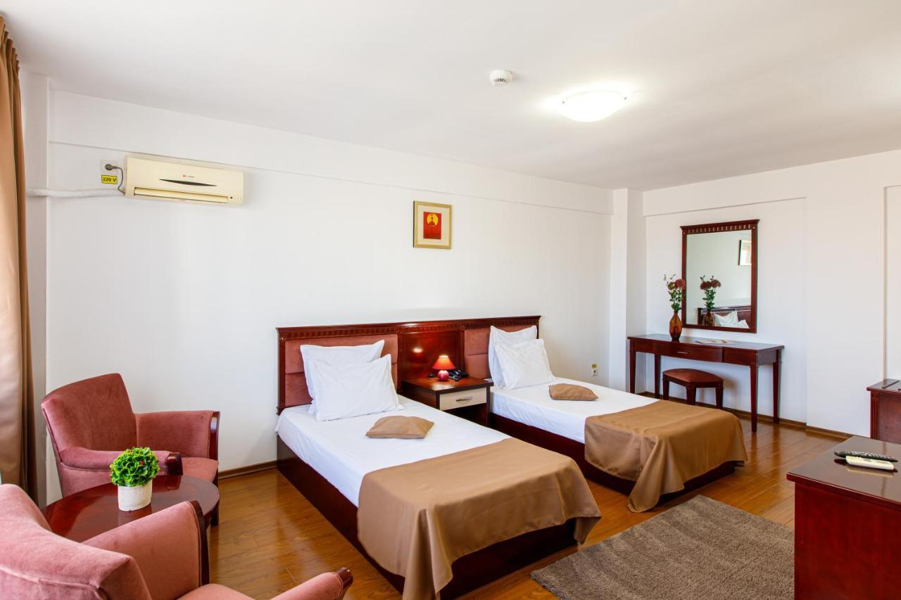קונסטנצה Lira Pacific Aparthotel מראה חיצוני תמונה